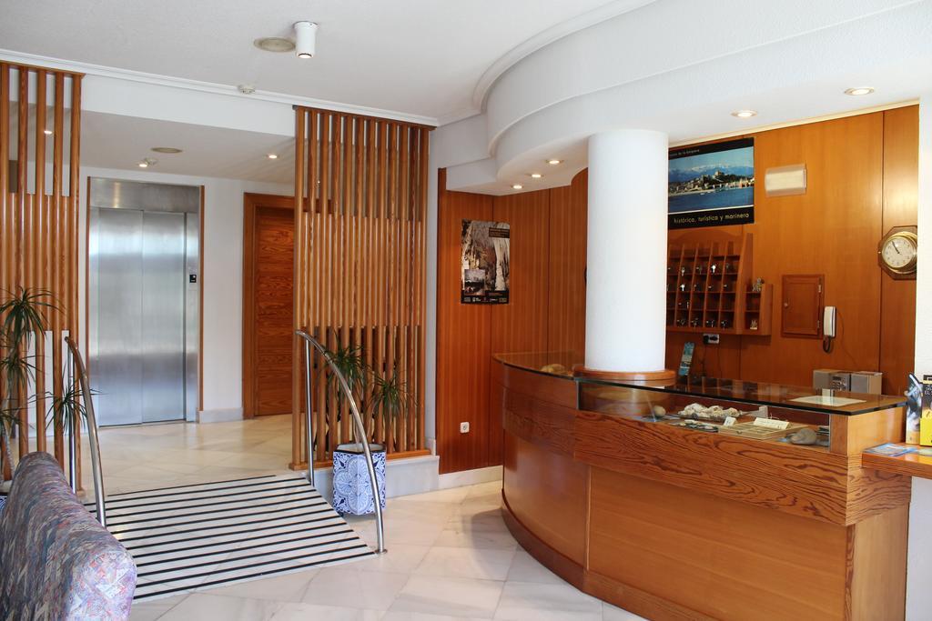 Residencia Miramar Hotell San Vicente De La Barquera Eksteriør bilde